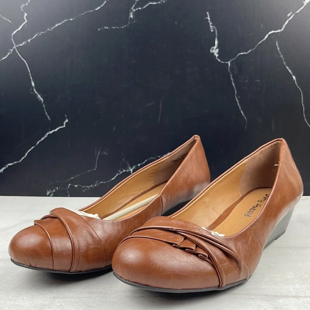 Dirty Laundry Brown Wedge Flats